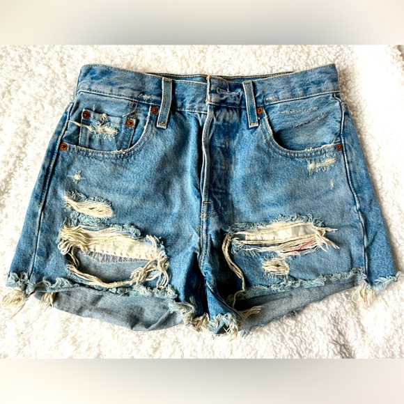 Distressed Cut off denim shorts / California closet staple! - Picture 1 of 3
